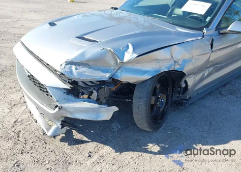 2021 Ford Mustang Ecoboost Premium Fastback z USA, uszkodzony, nr VIN 1FA6P8TH3M5107256